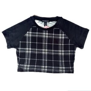 Streetwear Society Black & White Plaid Patterned Cropped Tee Shirt
